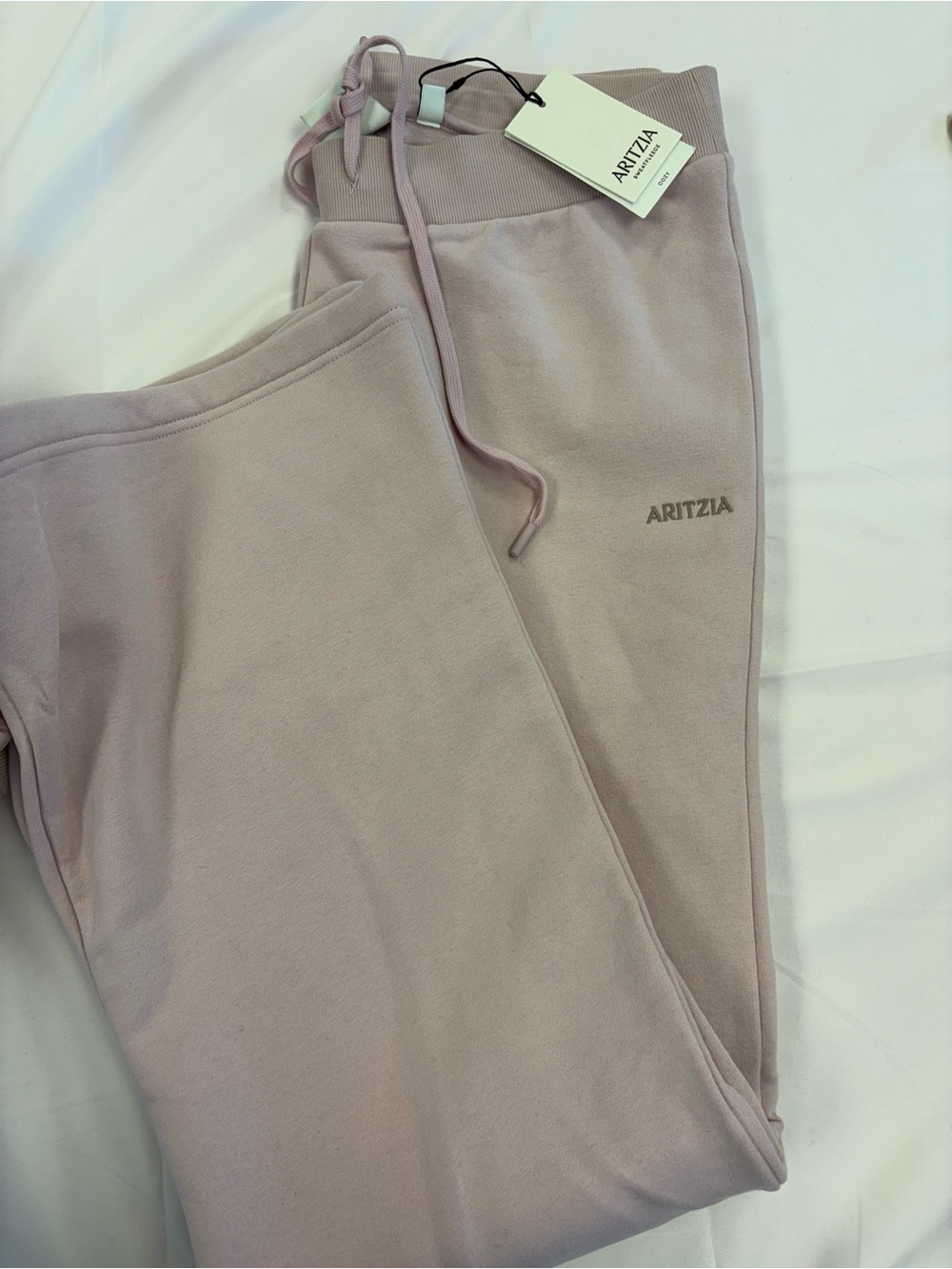 NWT aritzia sweatfleece pants